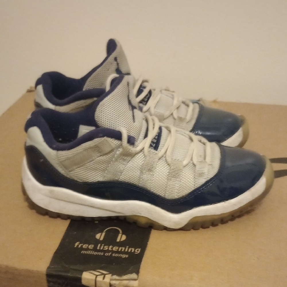 Jordan Kids Sneakers Navy and White